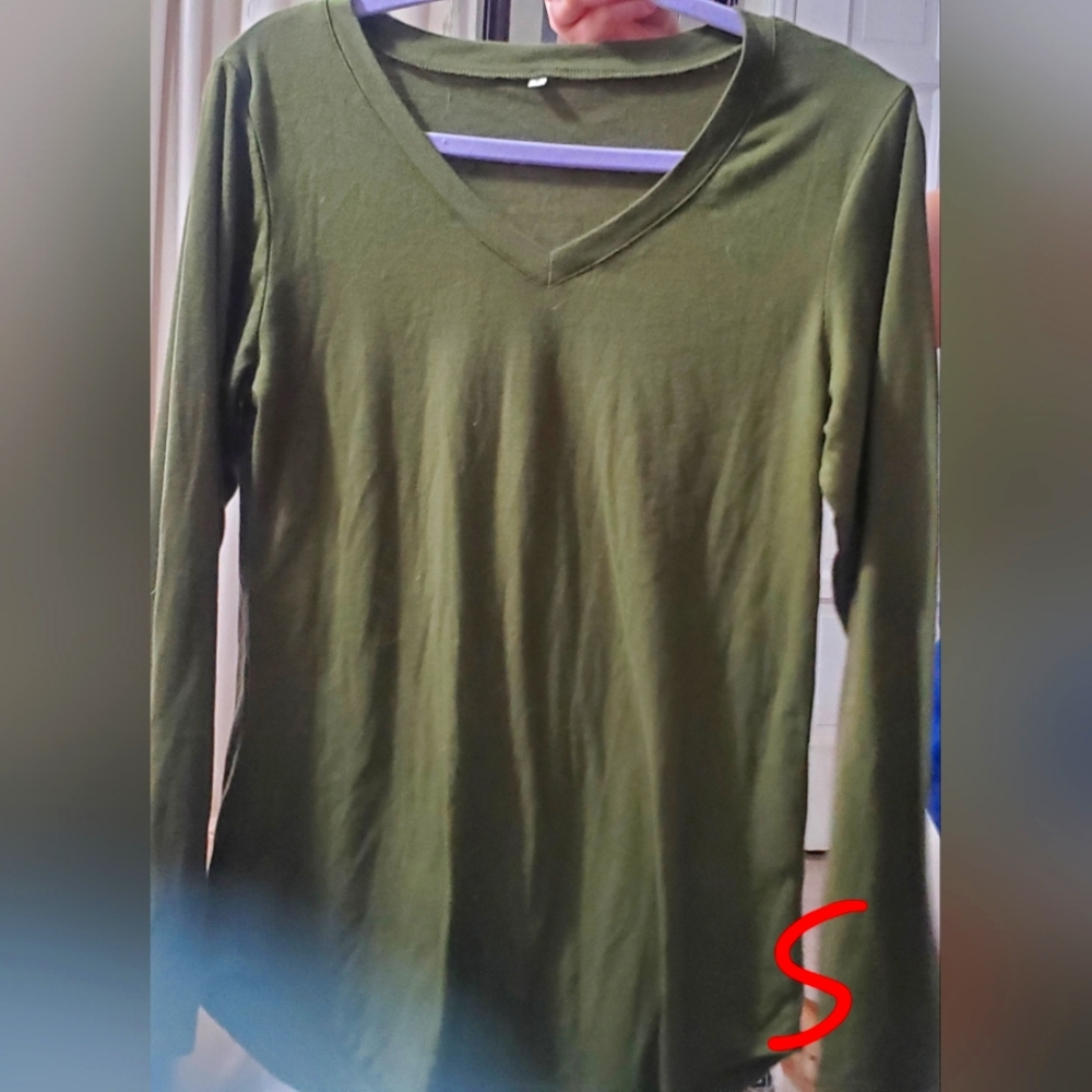 Green Long Sleeve T-shirt